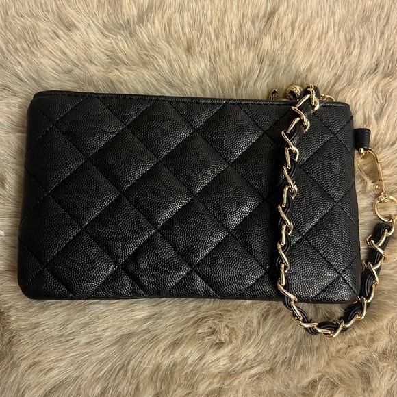 New GWP Chanel quilted clutch/ wallet bag. - Picture 3 of 11
